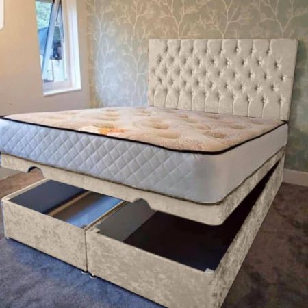Lara  Bed