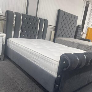 Special Sleigh bed